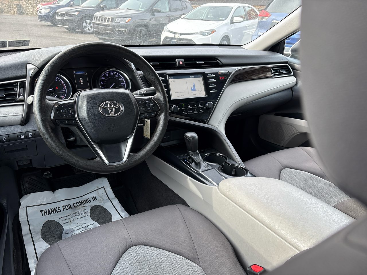 Toyota Camry XLE 2019