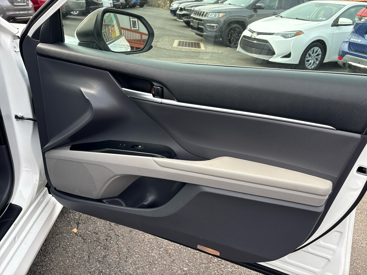 Toyota Camry XLE 2019