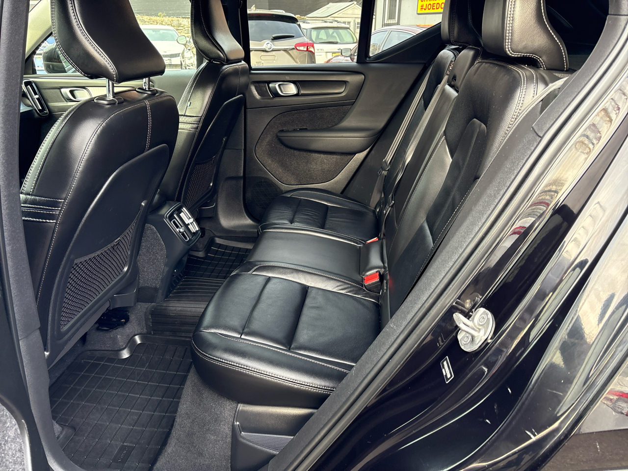 Volvo XC40 T5 Momentum AWD 2022