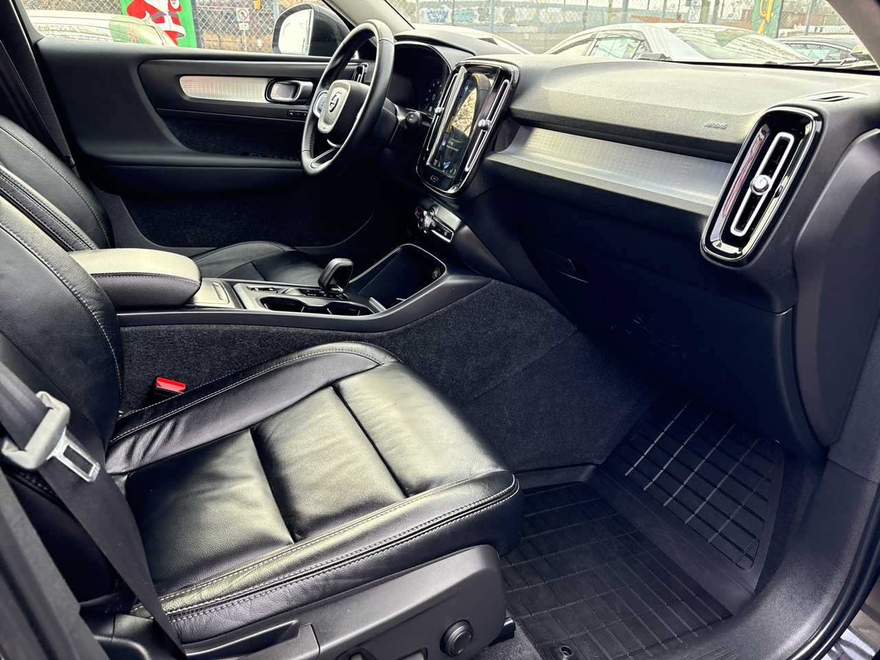 Volvo XC40 T5 Momentum AWD 2022