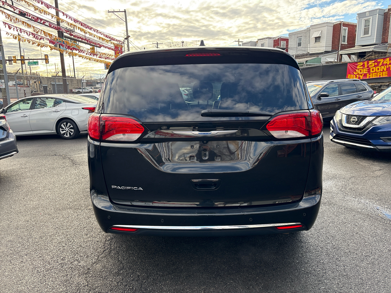 Chrysler Pacifica Touring-L Plus 2017