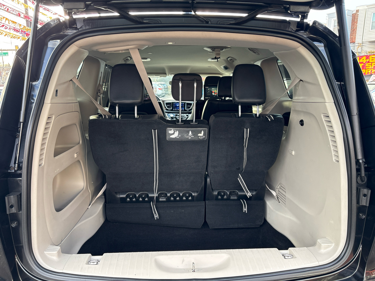 Chrysler Pacifica Touring-L Plus 2017