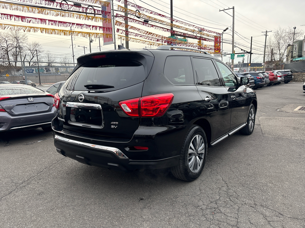 Nissan Pathfinder SV 4WD 2020