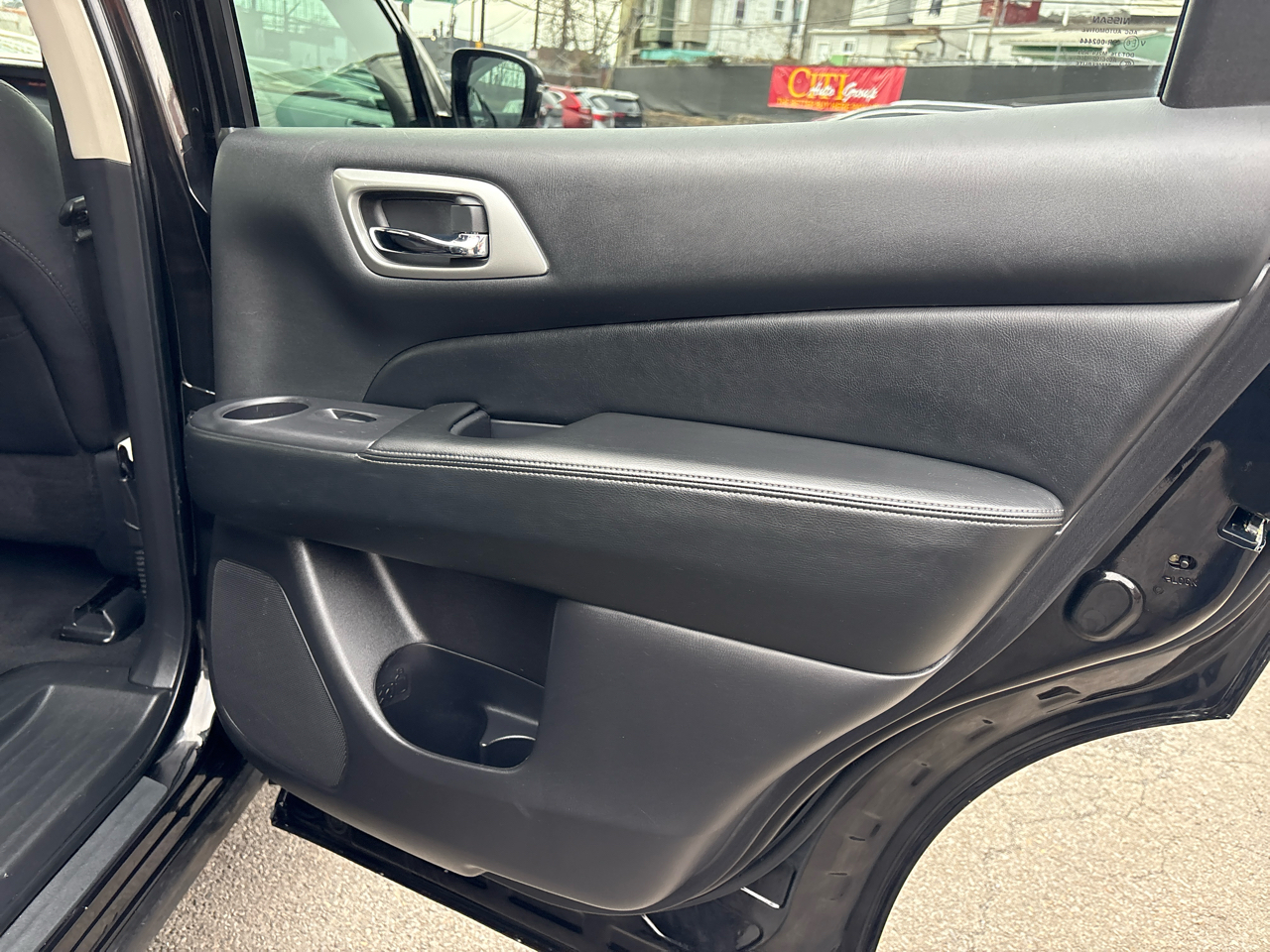 Nissan Pathfinder SV 4WD 2020