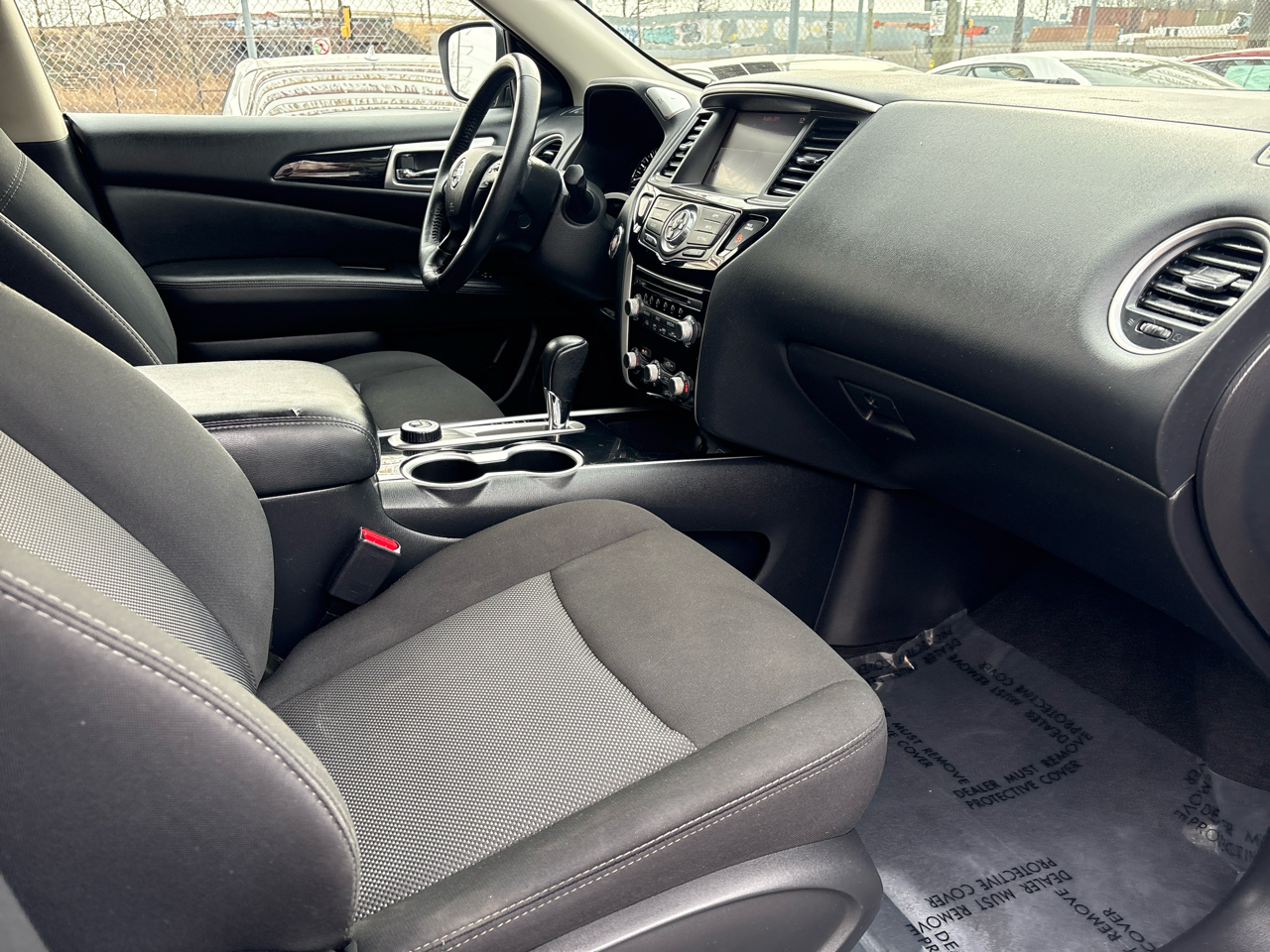 Nissan Pathfinder SV 4WD 2020