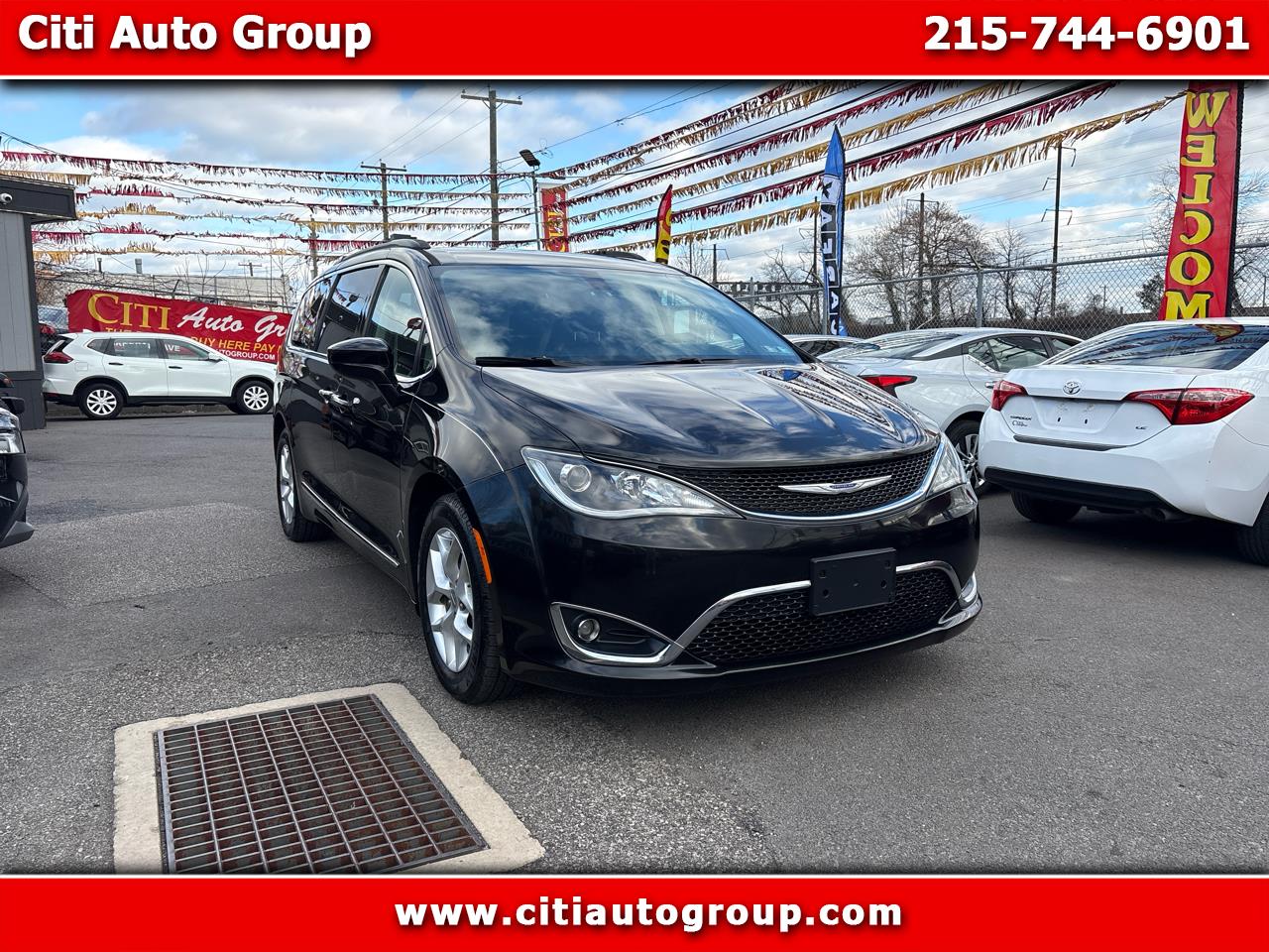 2017 Chrysler Pacifica Touring-L