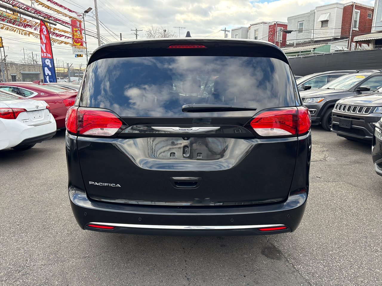 Chrysler Pacifica Touring-L 2017
