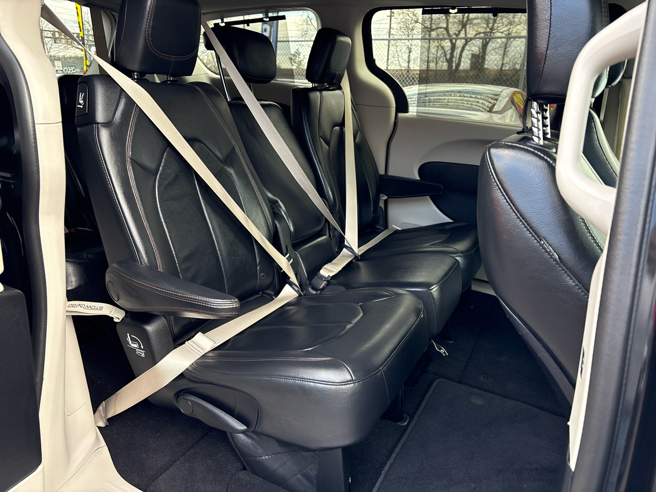 Chrysler Pacifica Touring-L 2017