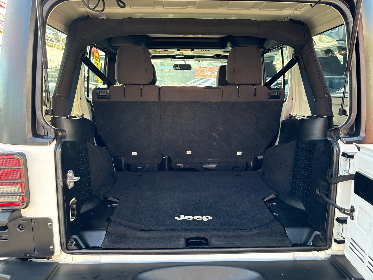 Jeep Wrangler Unlimited Sport 4WD 2014