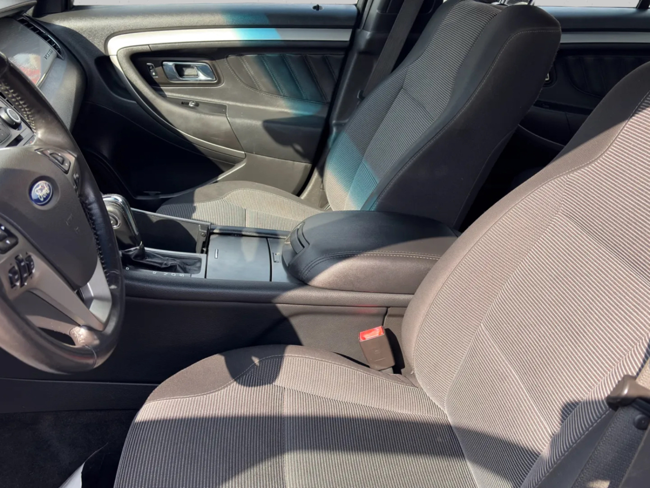 Ford Taurus SEL FWD 2016