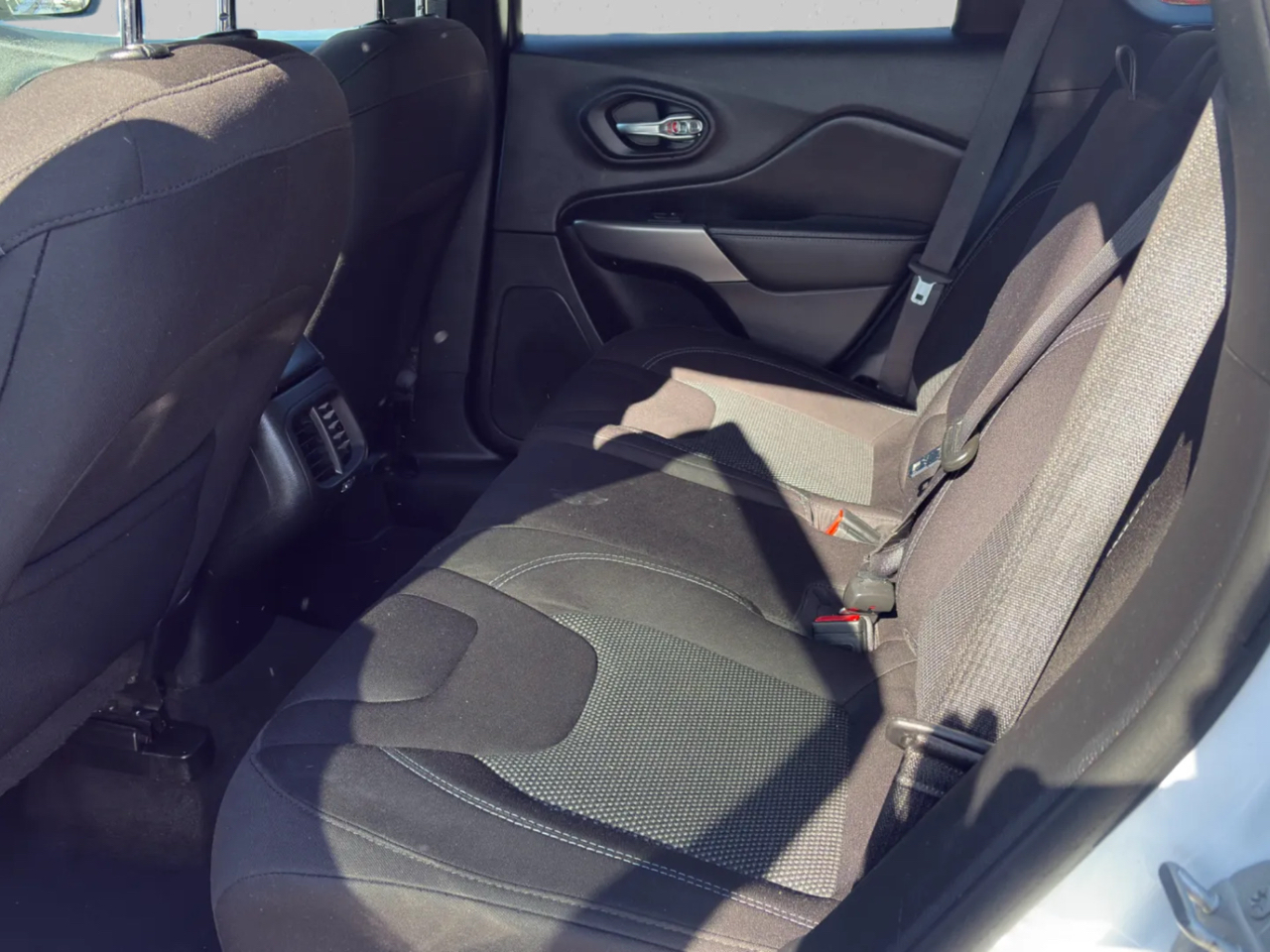 Jeep Cherokee Latitude FWD 2021