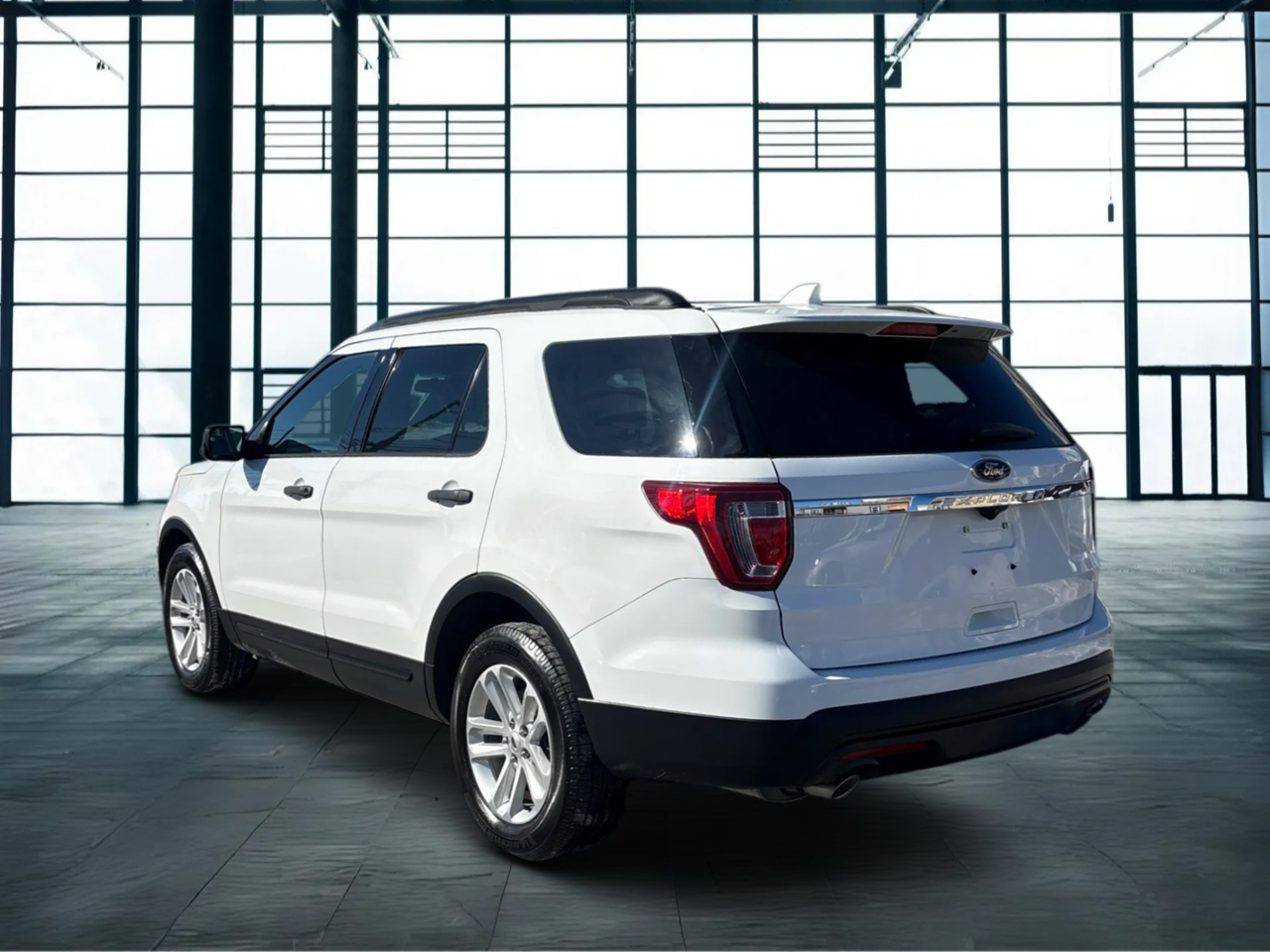 Ford Explorer Base FWD 2017