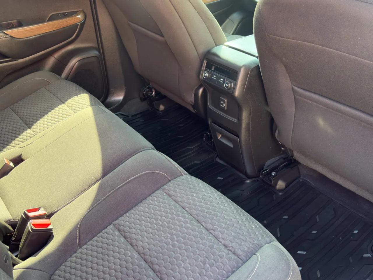 GMC Acadia SLE-1 FWD 2019