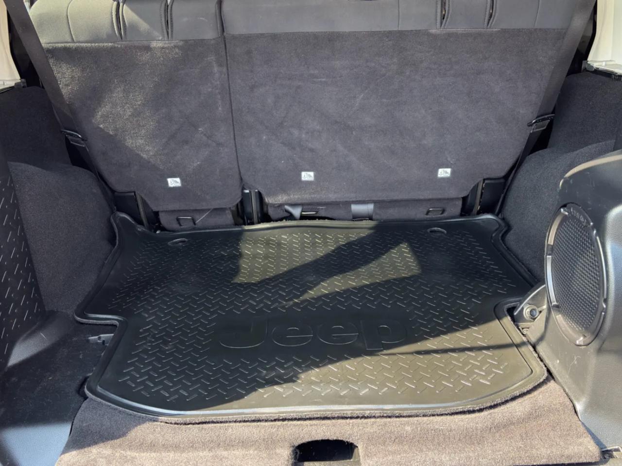 Jeep Wrangler Unlimited Sport 4WD 2012