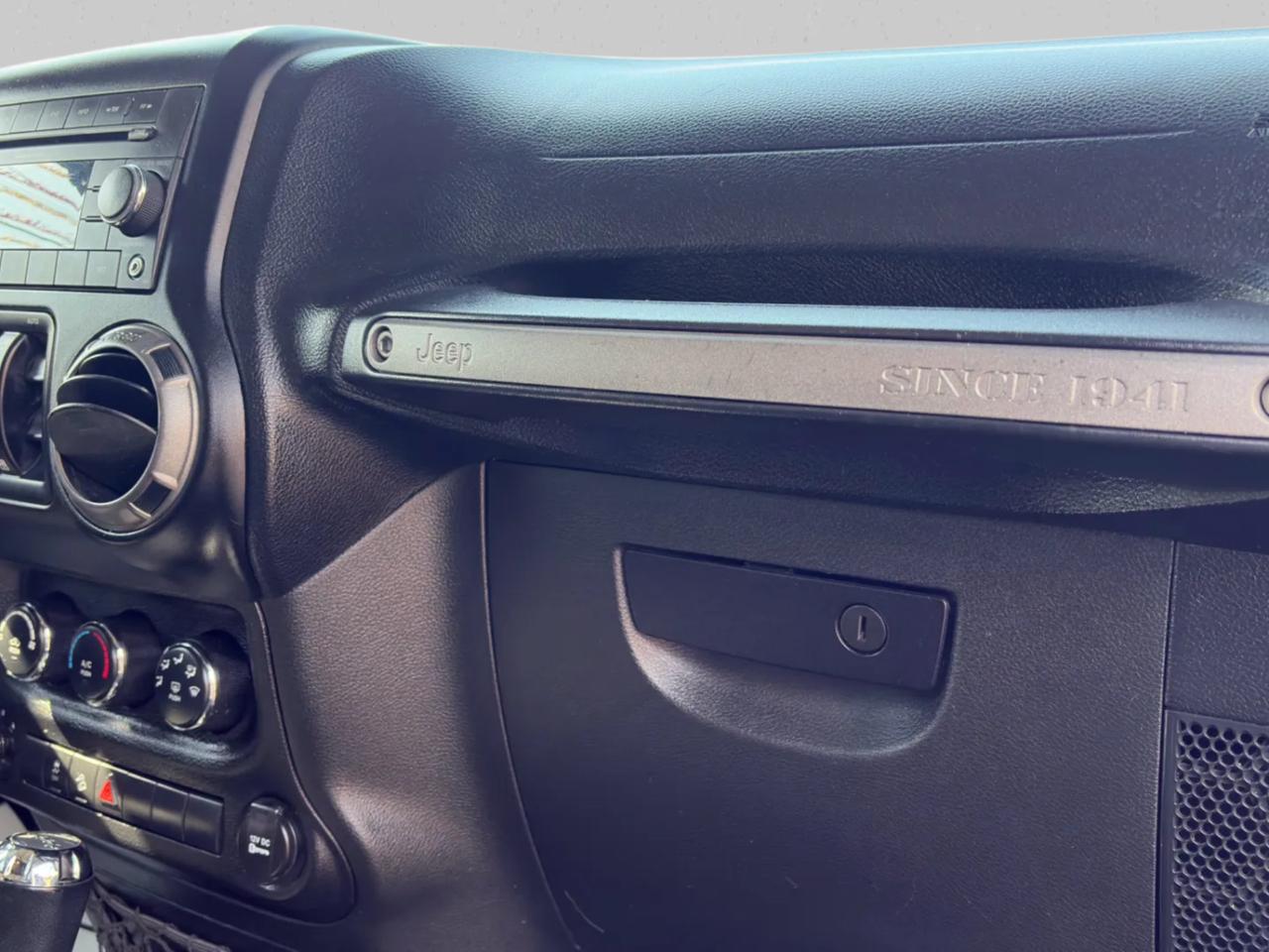 Jeep Wrangler Unlimited Sport 4WD 2012