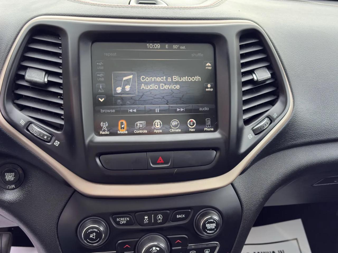 Jeep Cherokee Latitude 4WD 2017