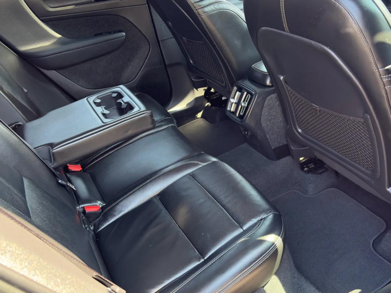 Volvo XC40 T4 Momentum 2022