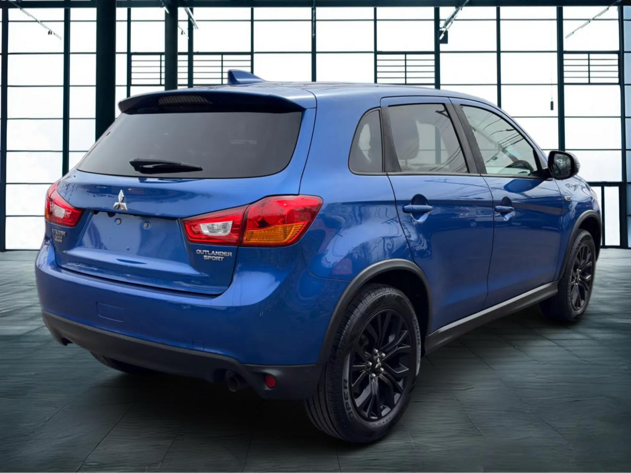 Mitsubishi Outlander Sport 2.0 ES 4WD CVT 2017