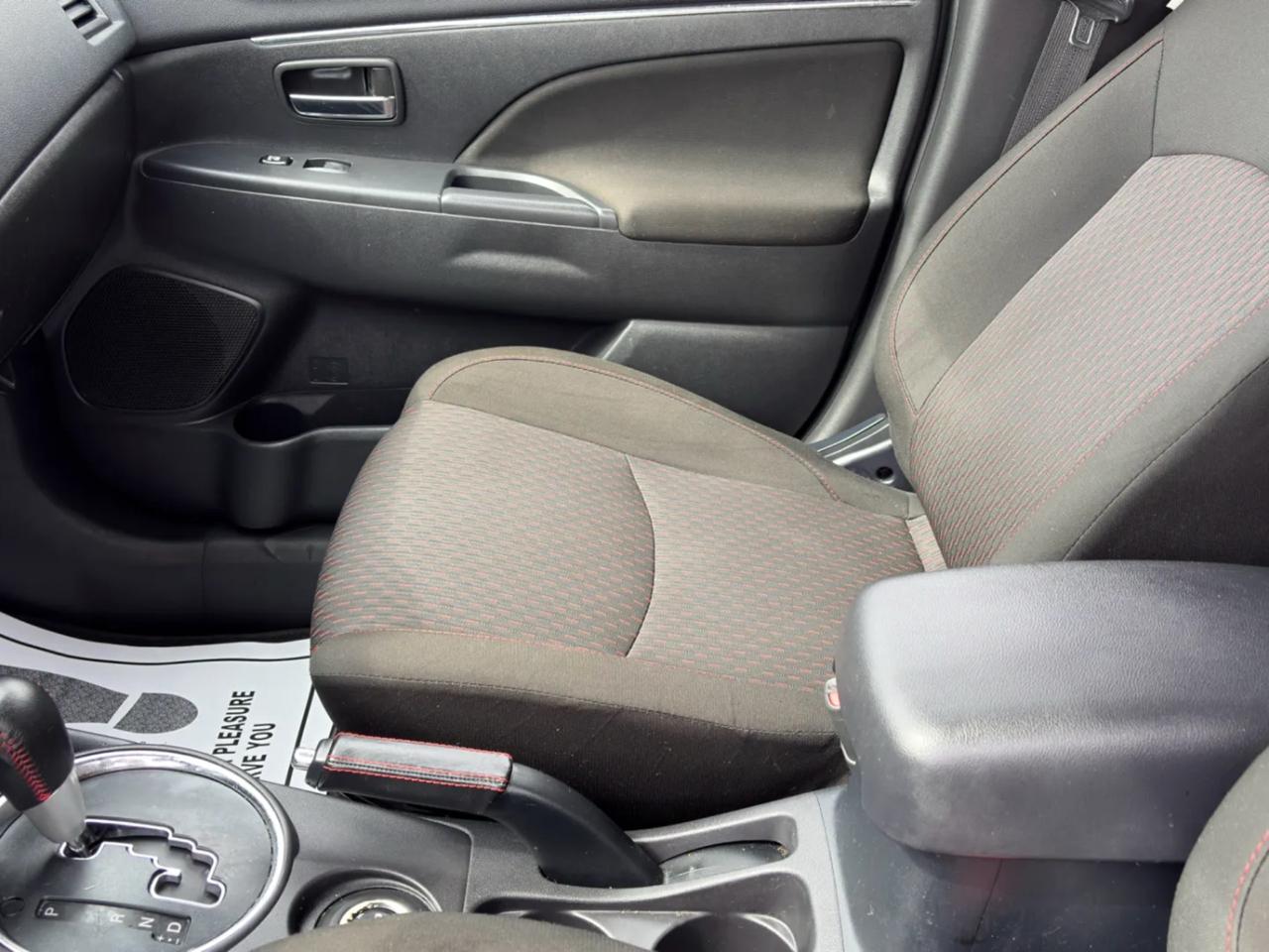 Mitsubishi Outlander Sport 2.0 ES 4WD CVT 2017