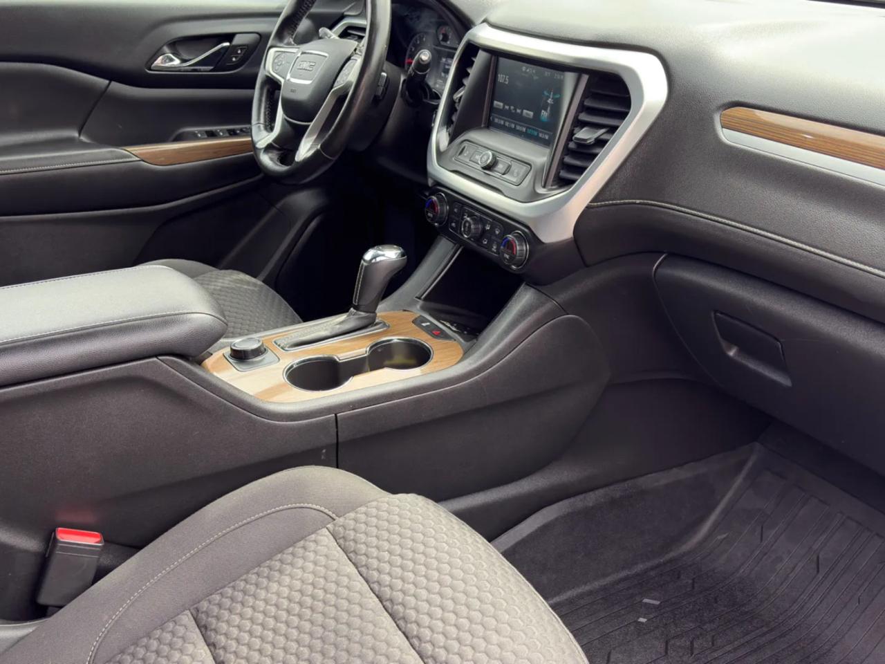 GMC Acadia SLE-1 AWD 2018