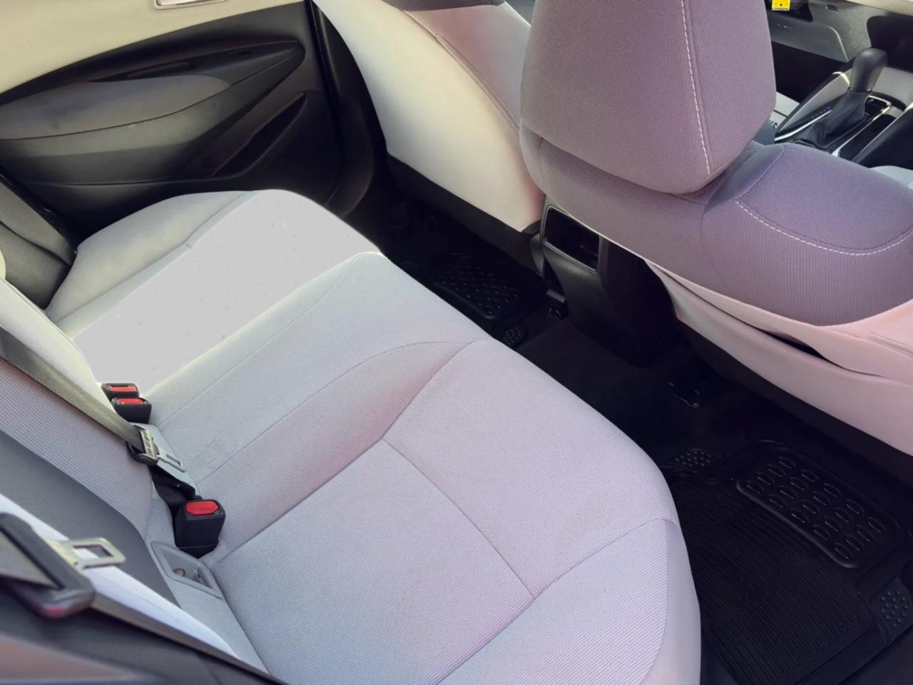 Toyota Corolla LE 2021