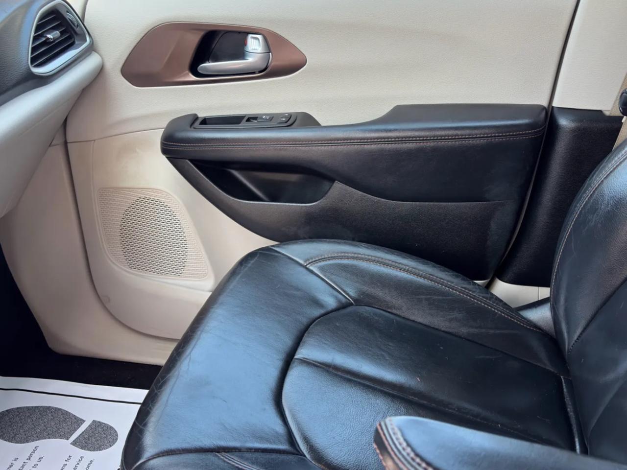 Chrysler Pacifica Touring-L 2017