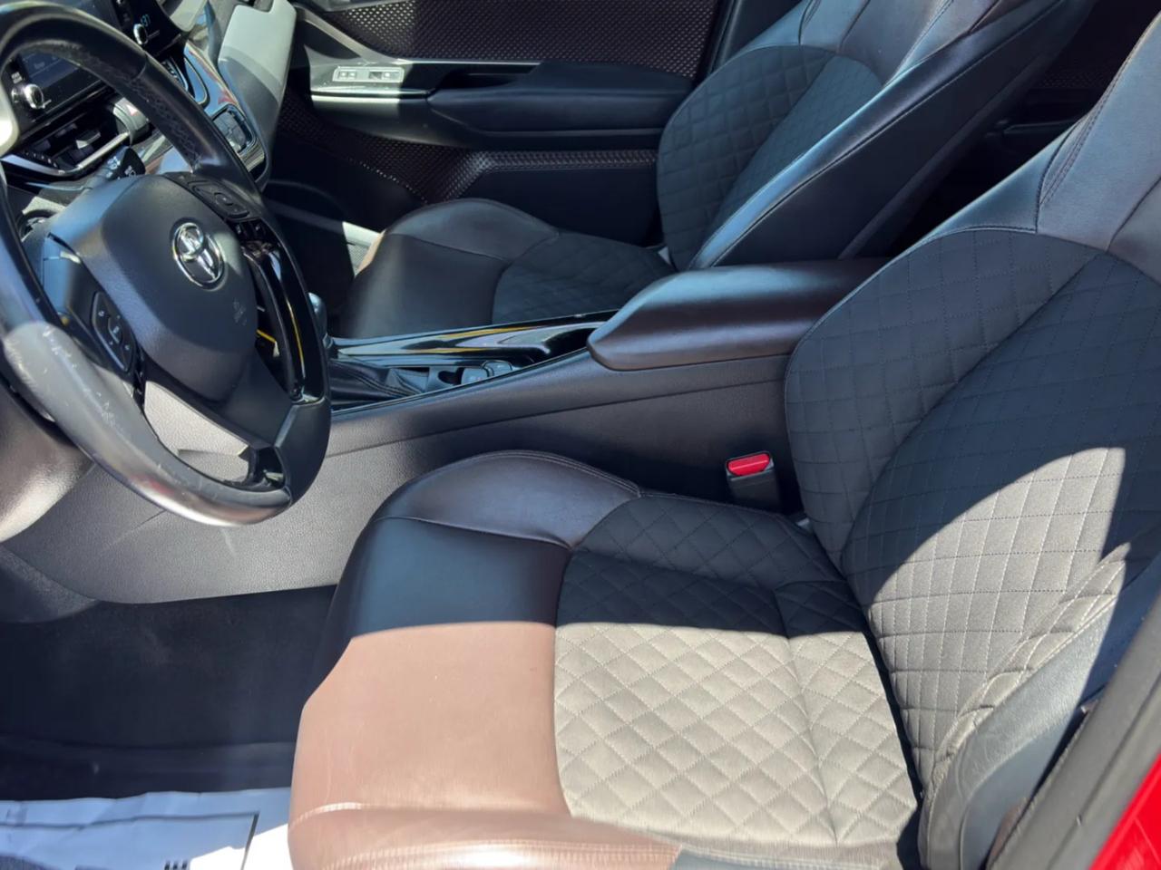 Toyota C-HR Limited 4D SUV 2019