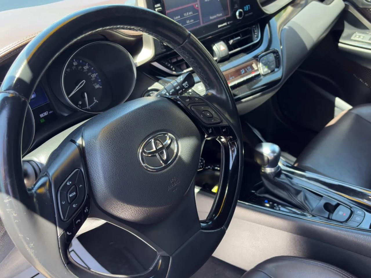 Toyota C-HR Limited 4D SUV 2019
