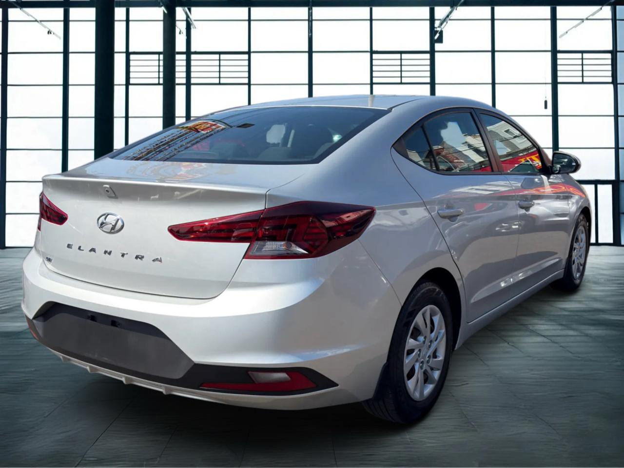 Hyundai Elantra SE 6M 2020