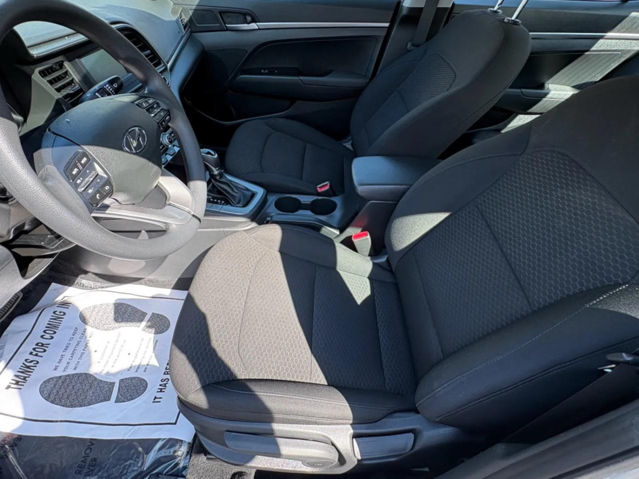 Hyundai Elantra SE 6M 2020