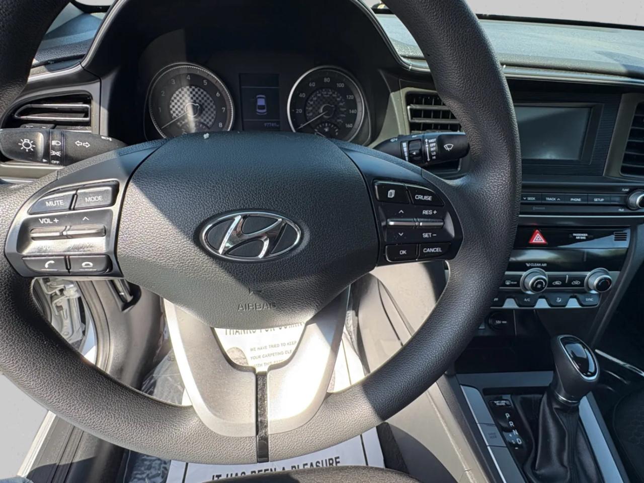Hyundai Elantra SE 6M 2020