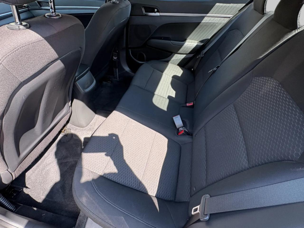 Hyundai Elantra SE 6M 2020