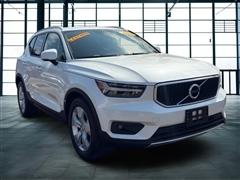 2021 Volvo XC40 