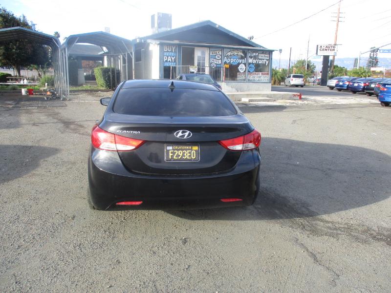 Hyundai Elantra Limited 2012