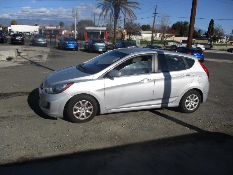 Hyundai Accent GS 5-Door 2013