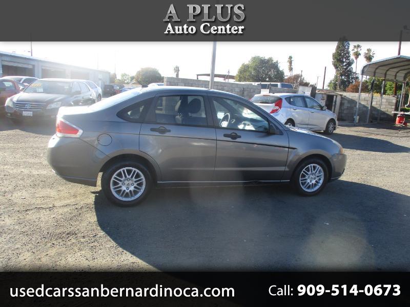 2010 Ford Focus SE Sedan