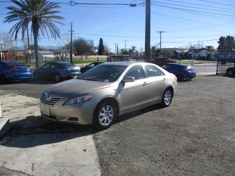 Toyota Camry Hybrid Sedan 2008