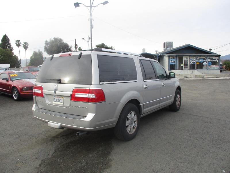 Lincoln Navigator L 2WD 2007