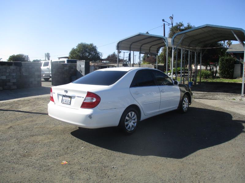 Toyota Camry LE 2002