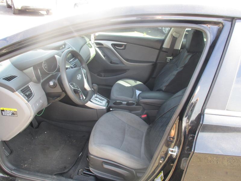 Hyundai Elantra Limited 2011