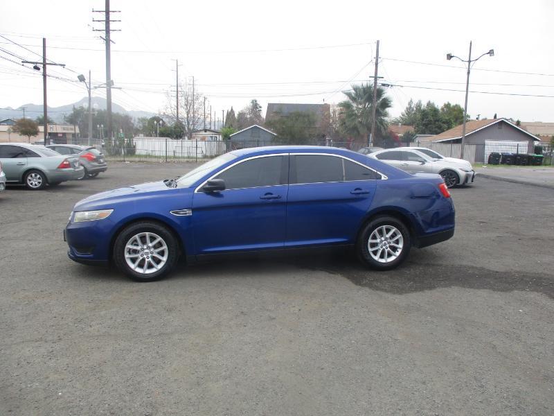 Ford Taurus SE FWD 2013