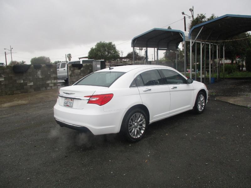 Chrysler 200 Limited 2012