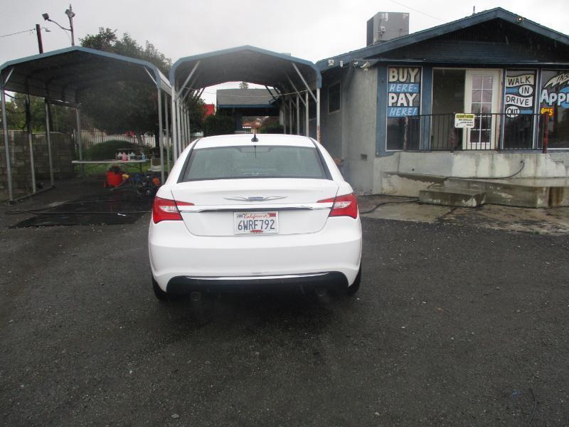 Chrysler 200 Limited 2012