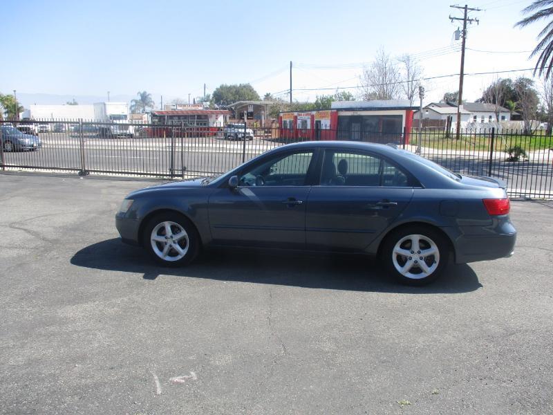 Hyundai Sonata SE V6 2010