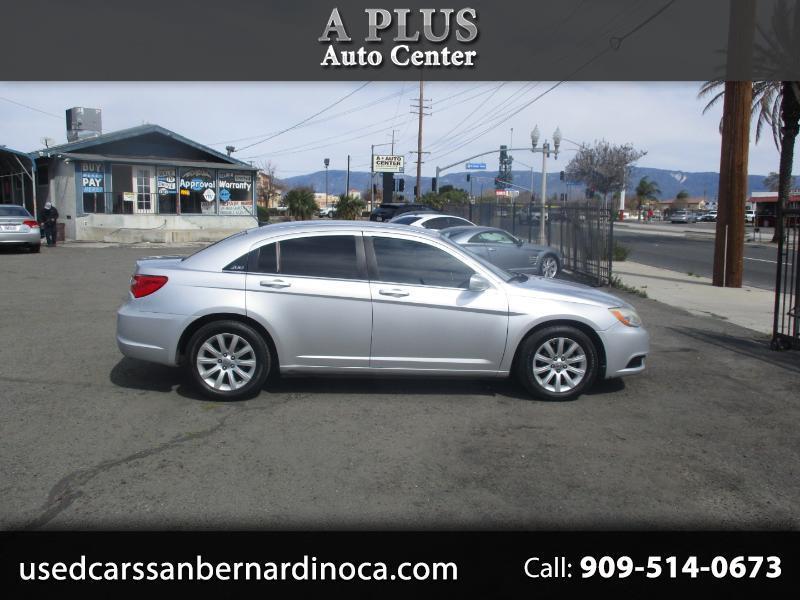Chrysler 200 Touring 2011