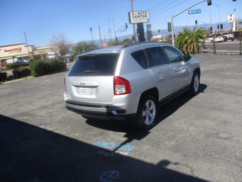 Jeep Compass Sport FWD 2011