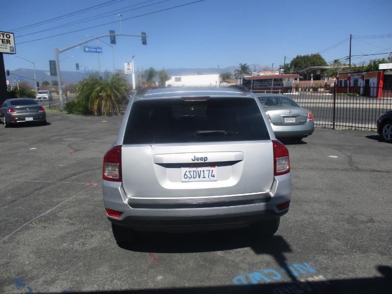 Jeep Compass Sport FWD 2011