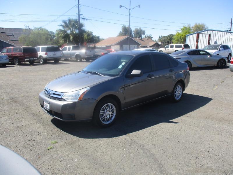 Ford Focus SE Sedan 2009