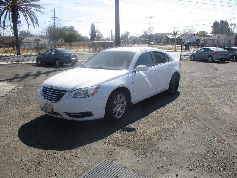 Chrysler 200 LX 2013