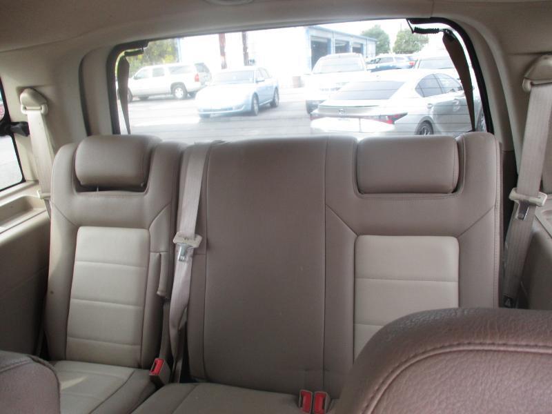 Ford Expedition Eddie Bauer 4.6L 2WD 2003